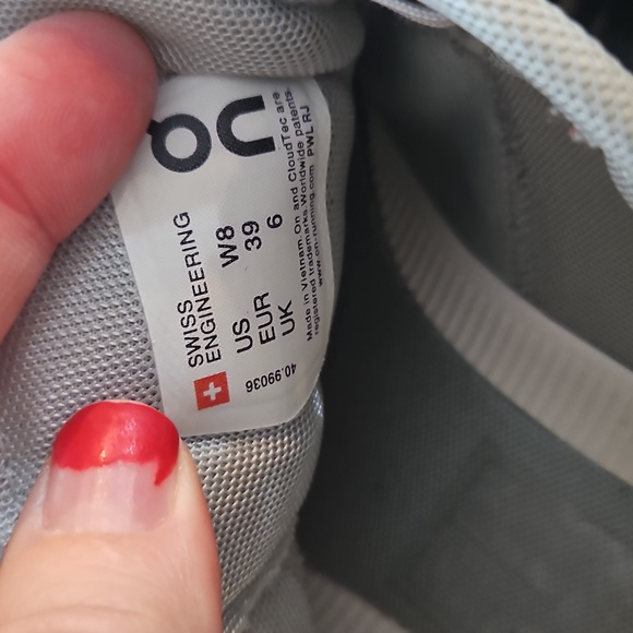 Oncloud Women  Athletic Sneakers - Picture 5 of 7